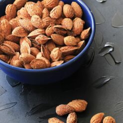 Almond with shell(salted)