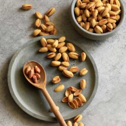 قیمت و خرید پسته در آلمان تواضع