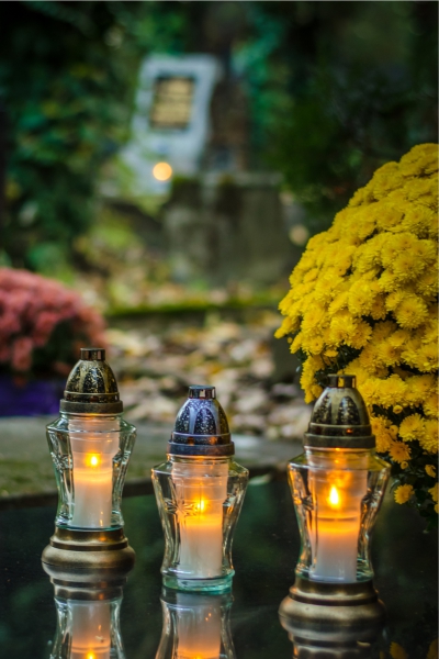 سنت های روز همه قدیسین