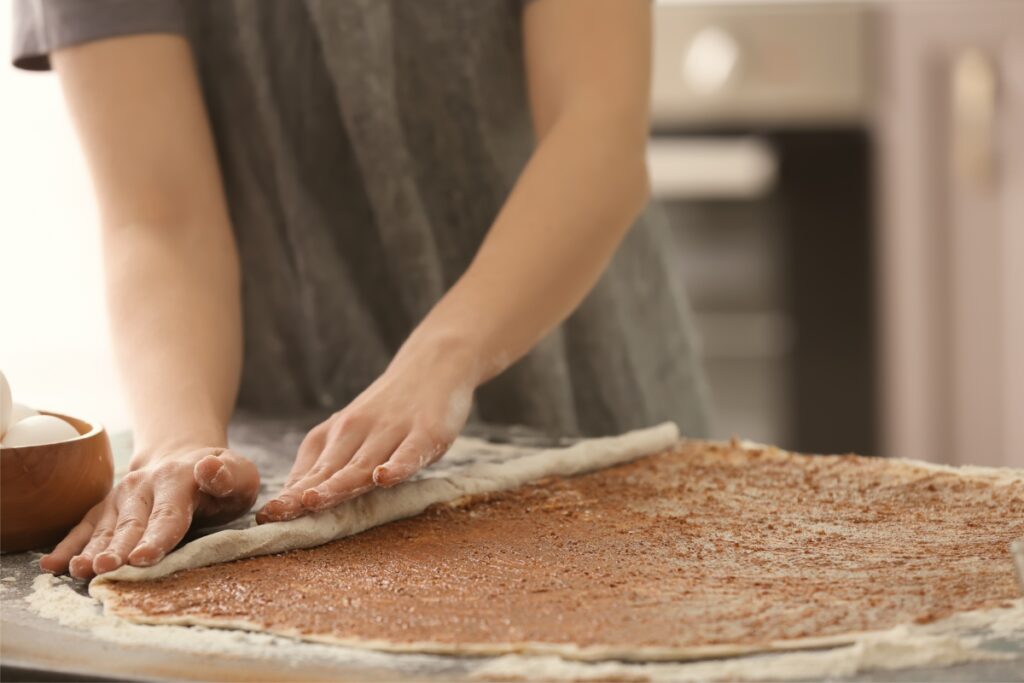 طرز تهیه رول دارچینی