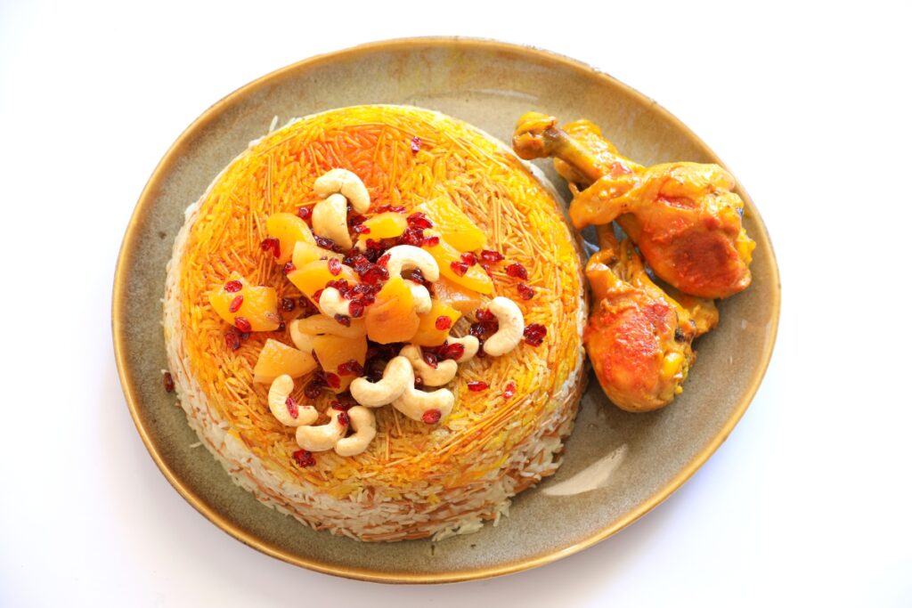 Reshteh Polo with Saffron Chicken
