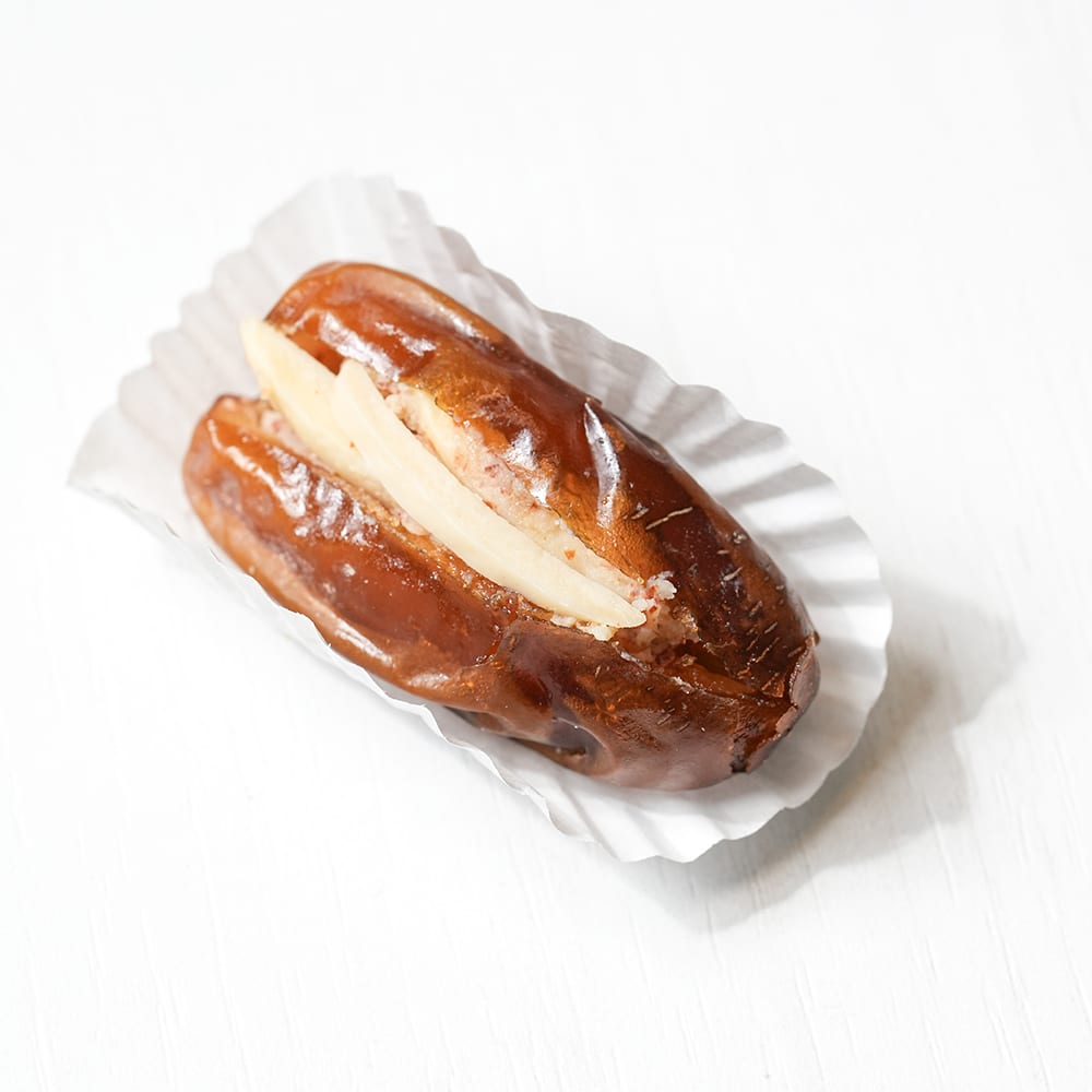 Almond-Stuffed Dates - Image 2